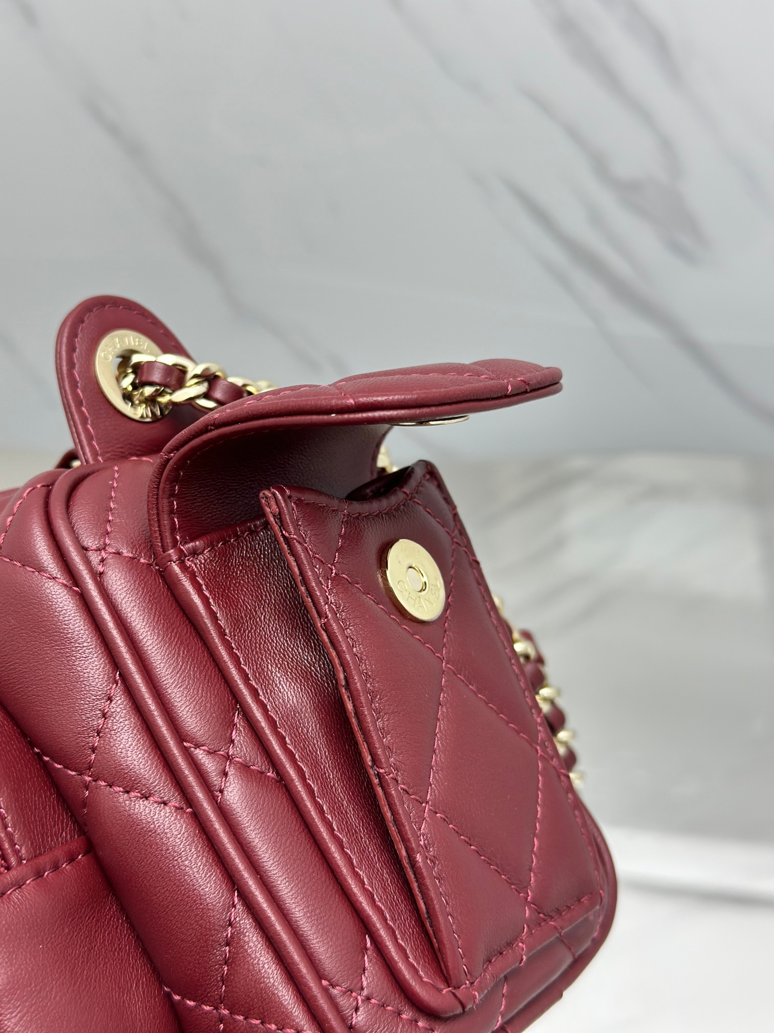 24K camera bag small date red