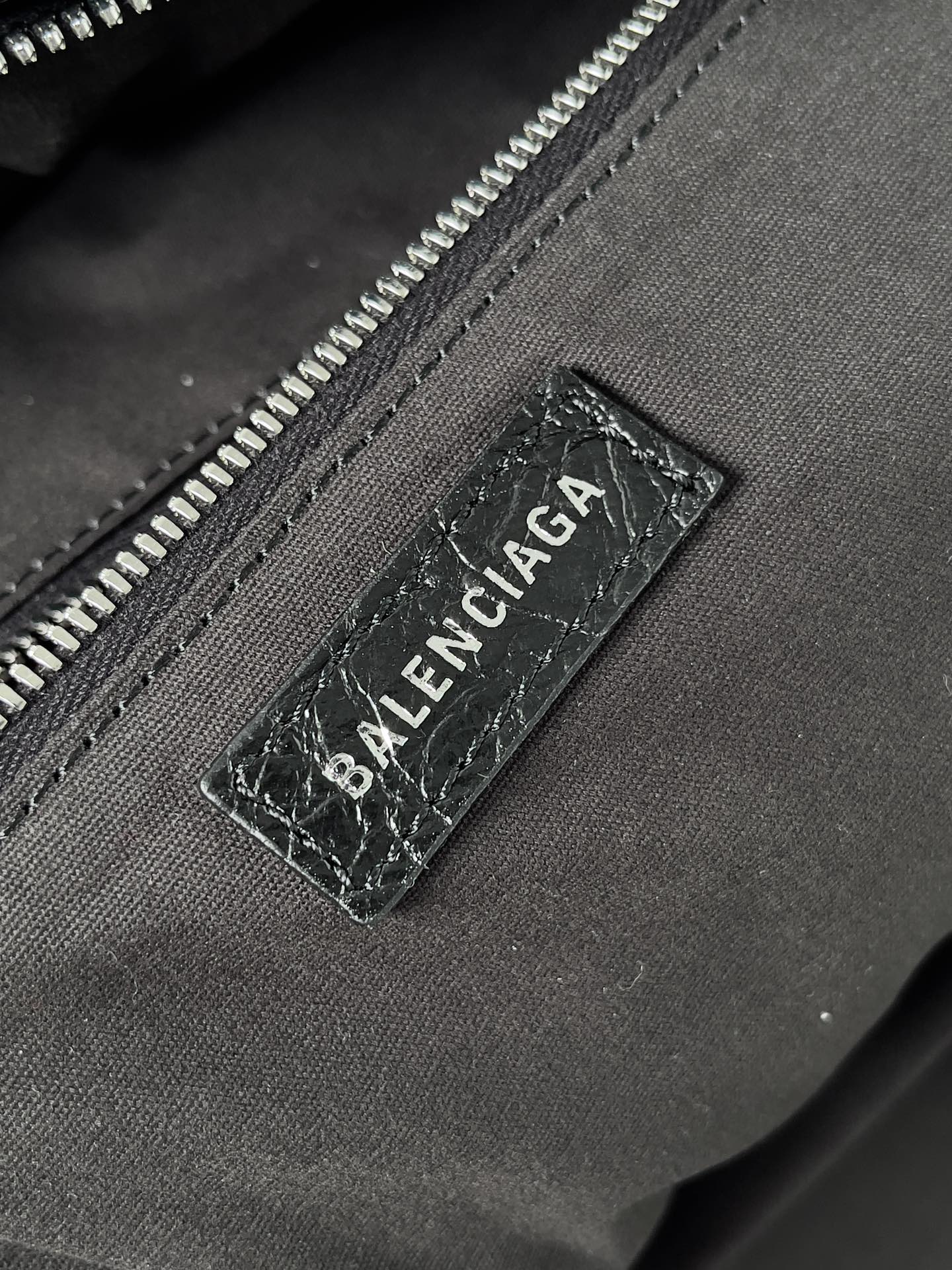 Balenciaga Le Cagole