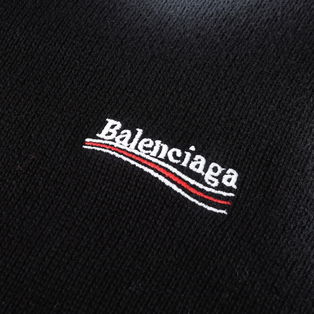 LV- Crew collar jumper long sleeve sweater