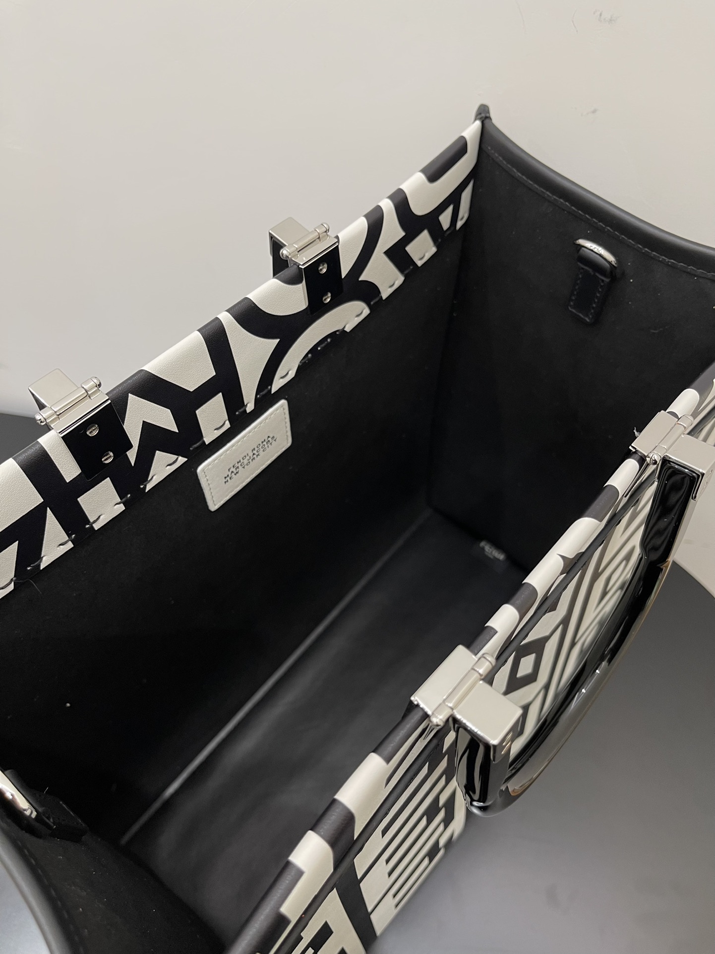 FENDI-Sunshine Medium Tote