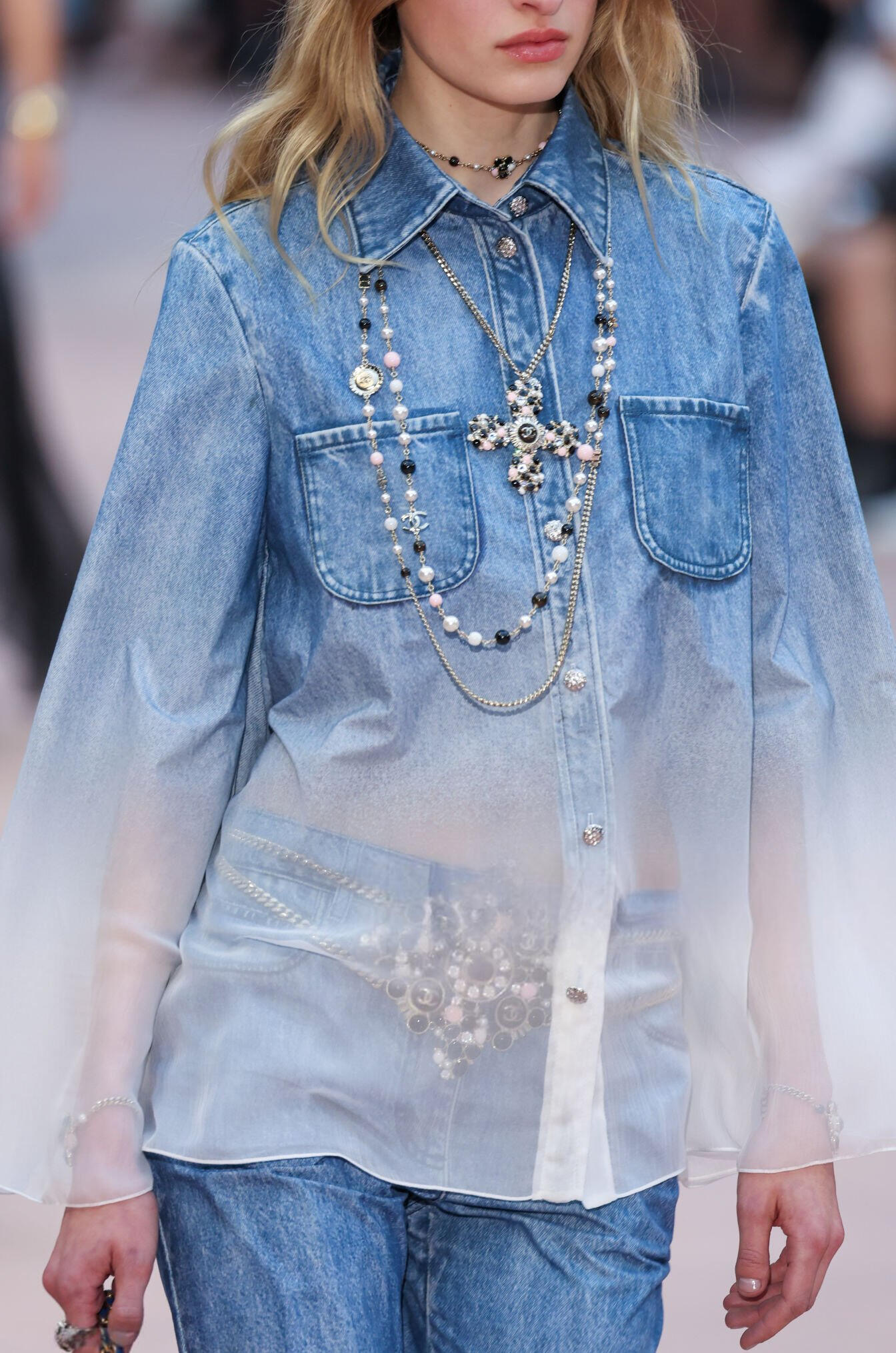 Chanel 25SS Spring/Summer collection* velvety gradient long-sleeve shirt + pants set