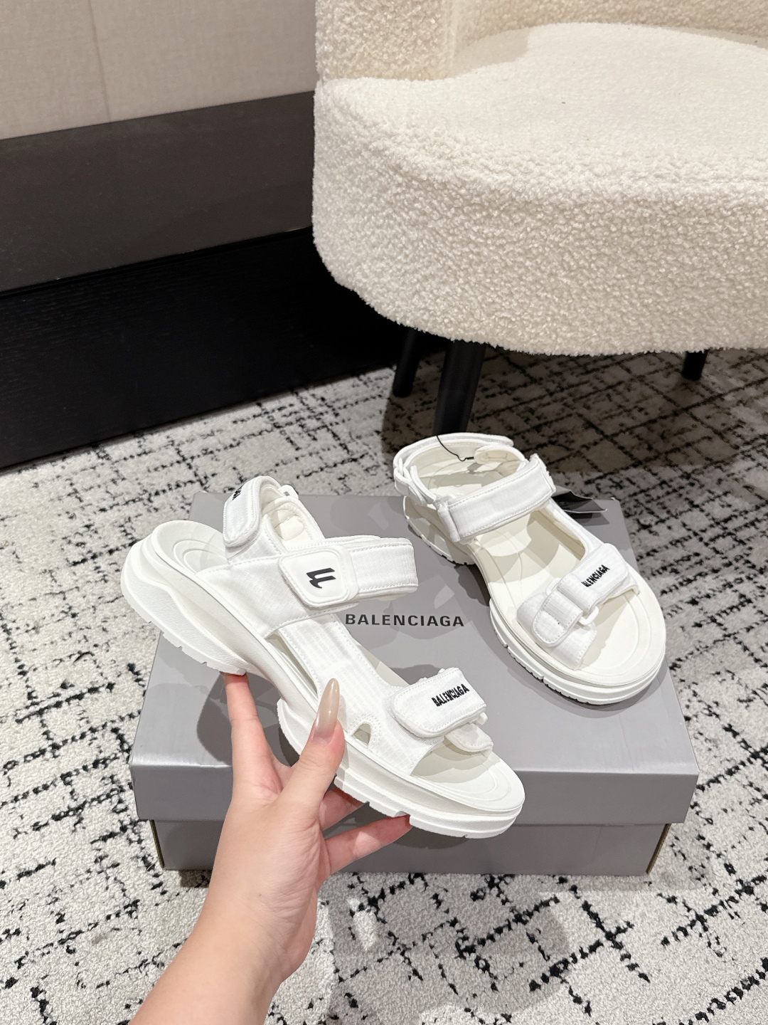 Balenciaga Tourist Series Unisex Velcro Sandals