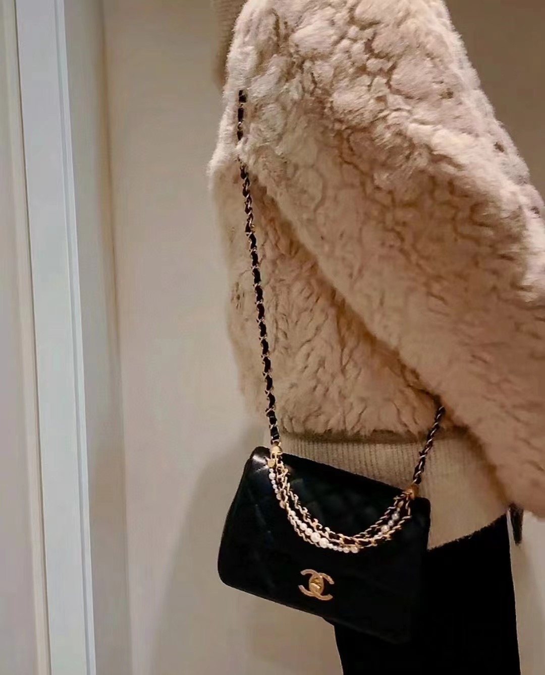 Black new pearl mini cf chain bag