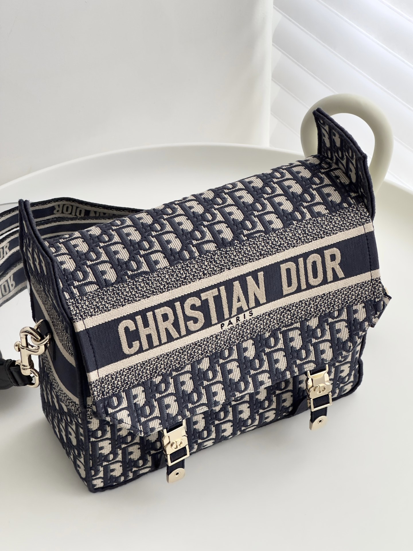 Dior-Medium Diorcamp Bag- M928