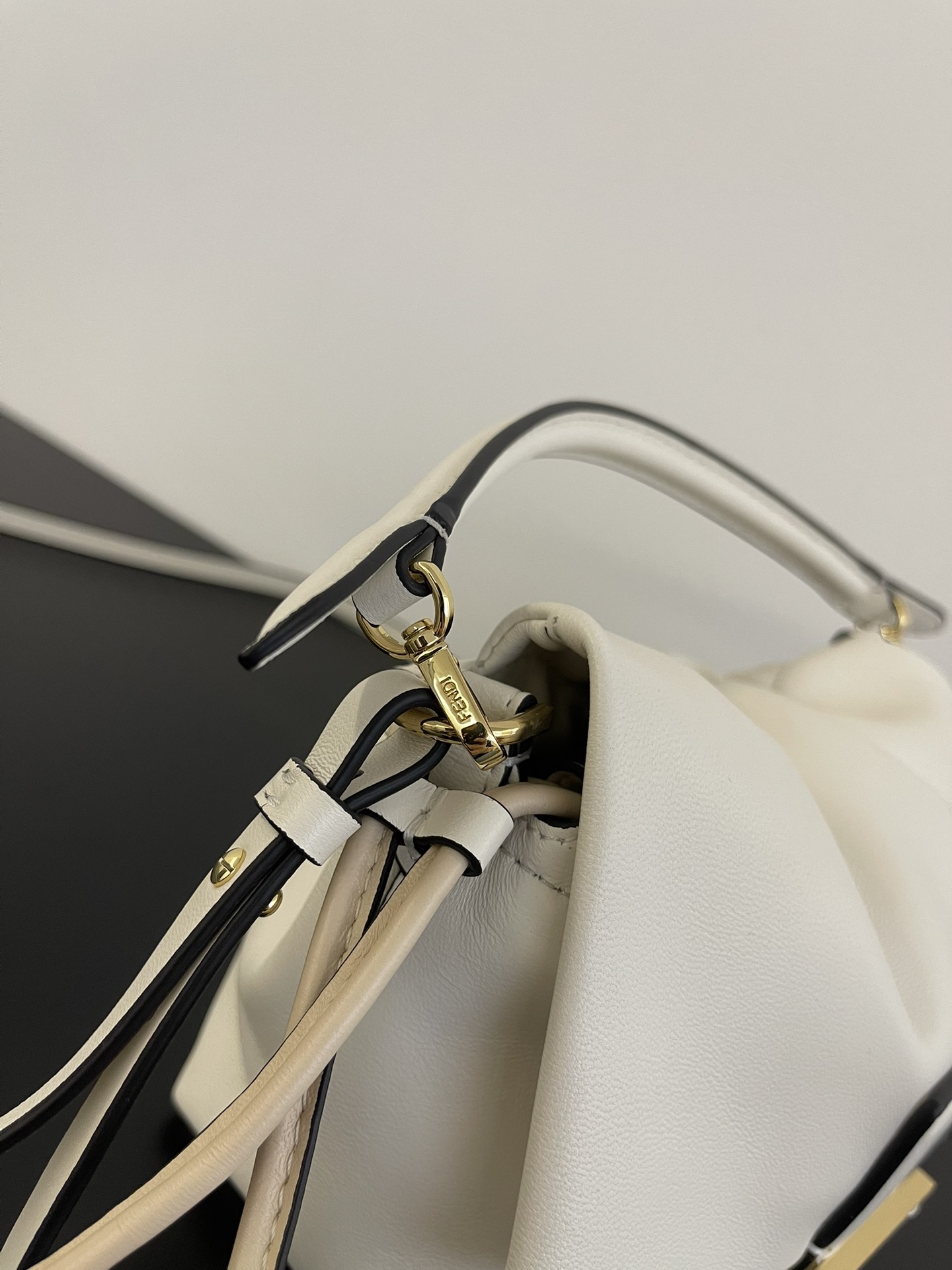 Fendi Mamma Baguette white