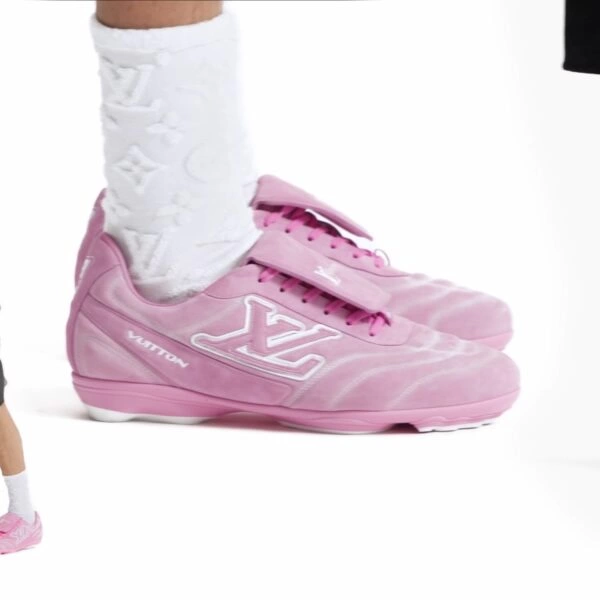 Louis Vuitton 1AHTYE LV Footprint Soccer Pink