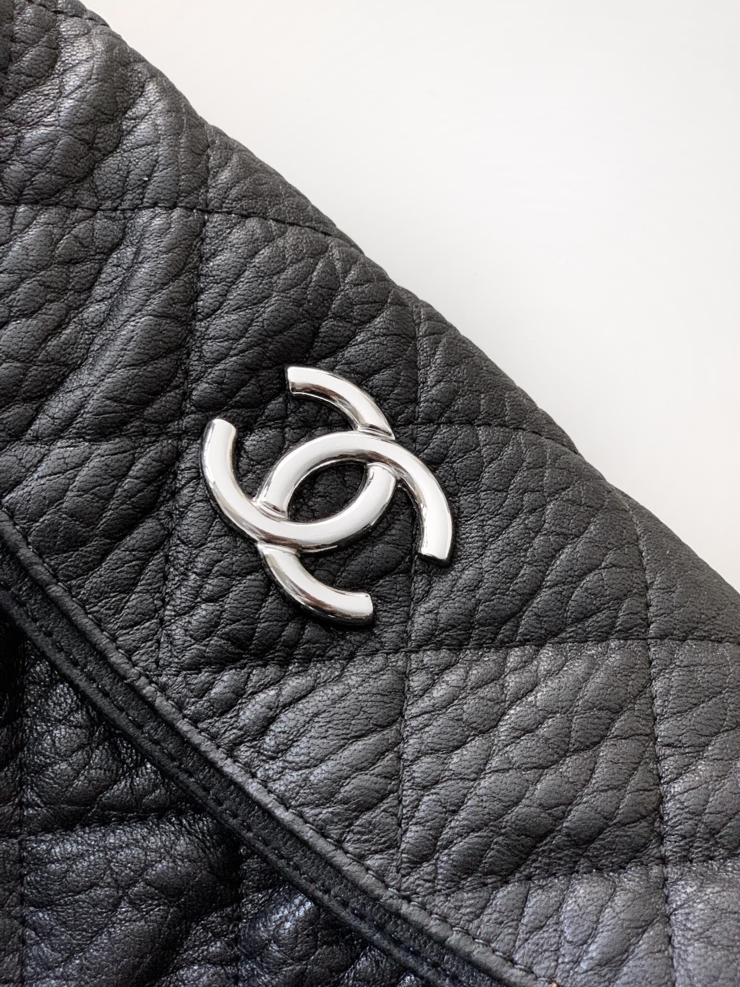 CHANEL Black & Silver Multi-Chain oho Bag