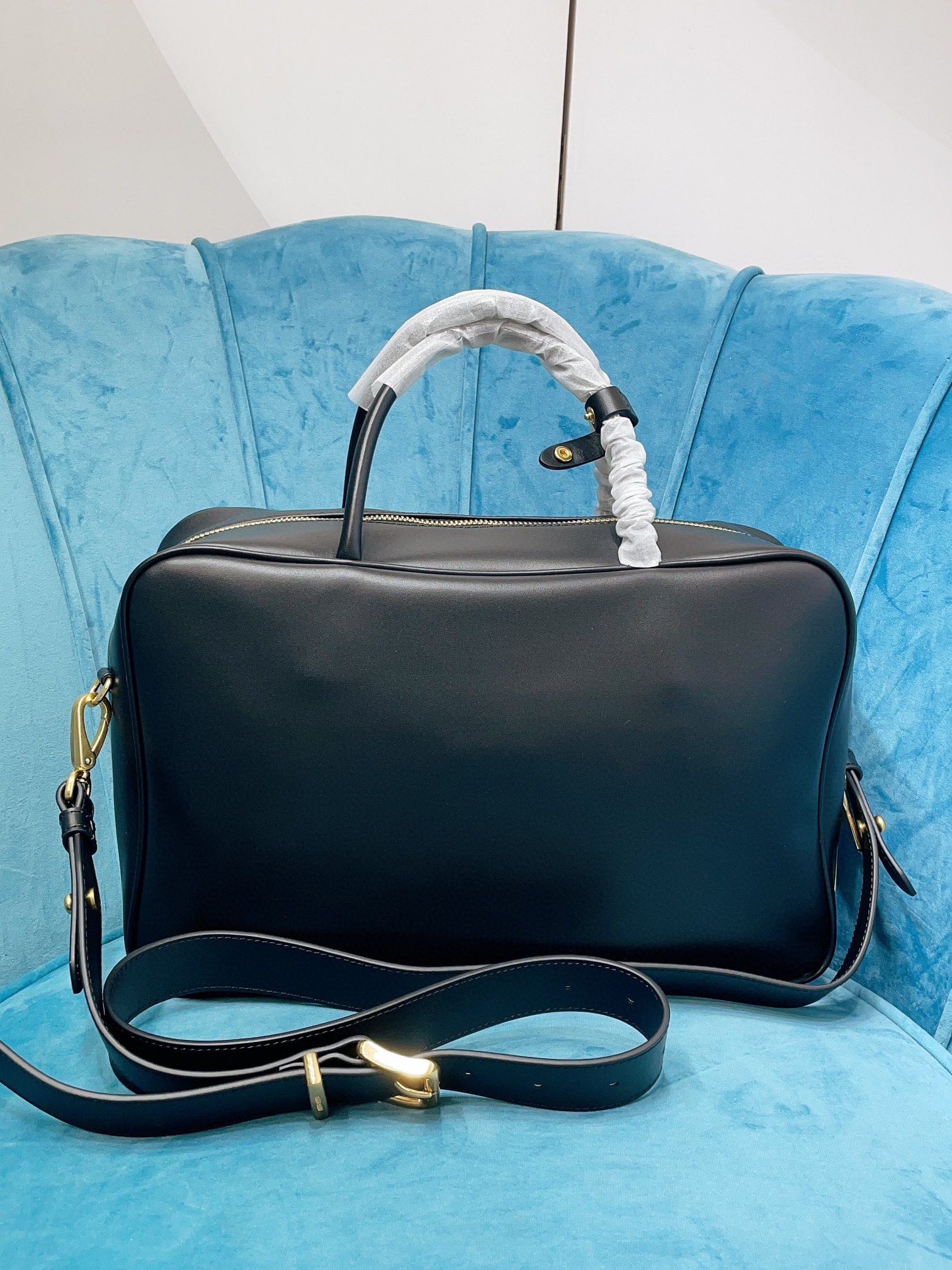Miu Miu-Leather Beau bag-Black