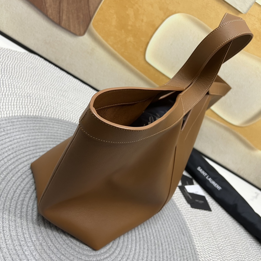 YSL-y tote in leather