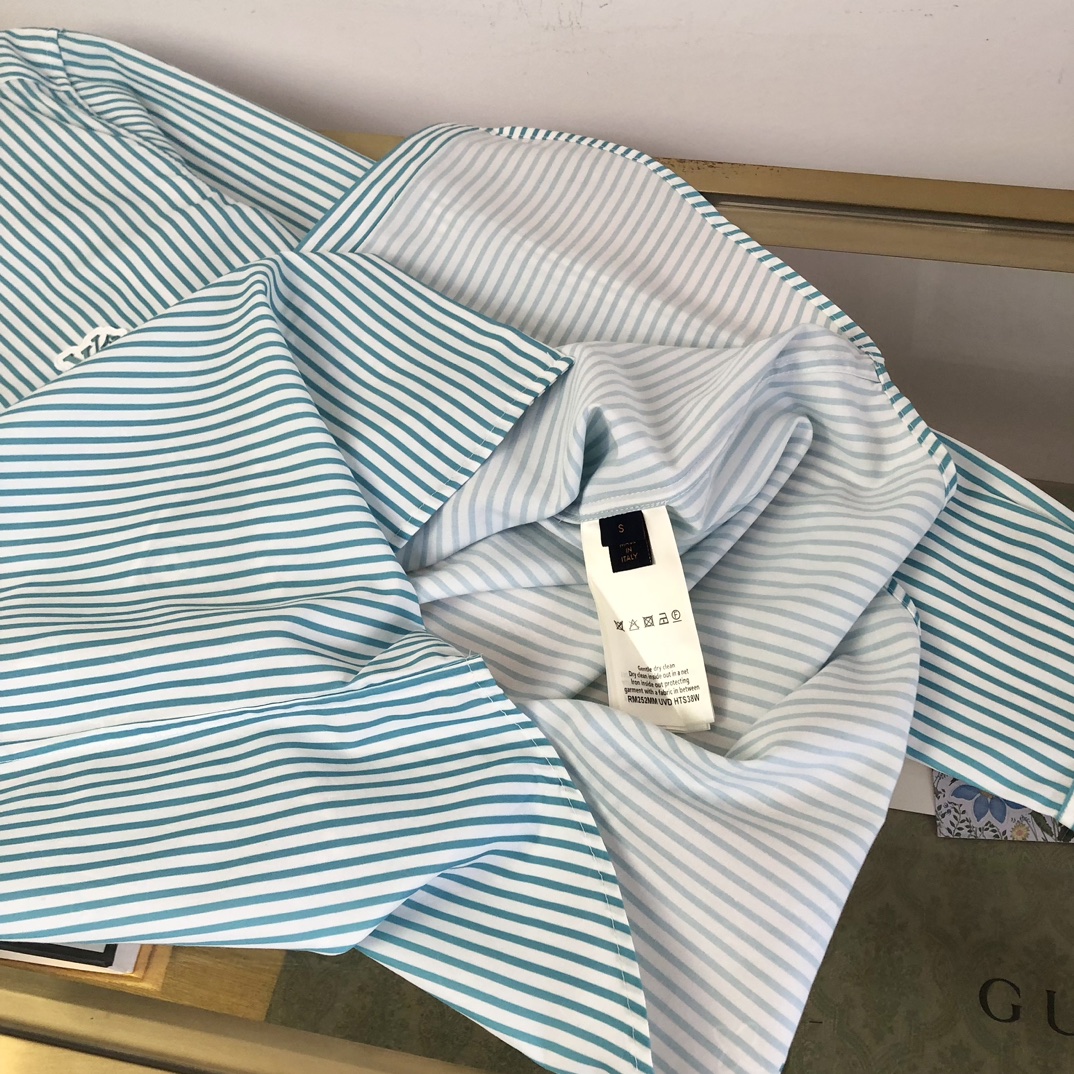 1AHVXJ New Monogram Striped Shirt