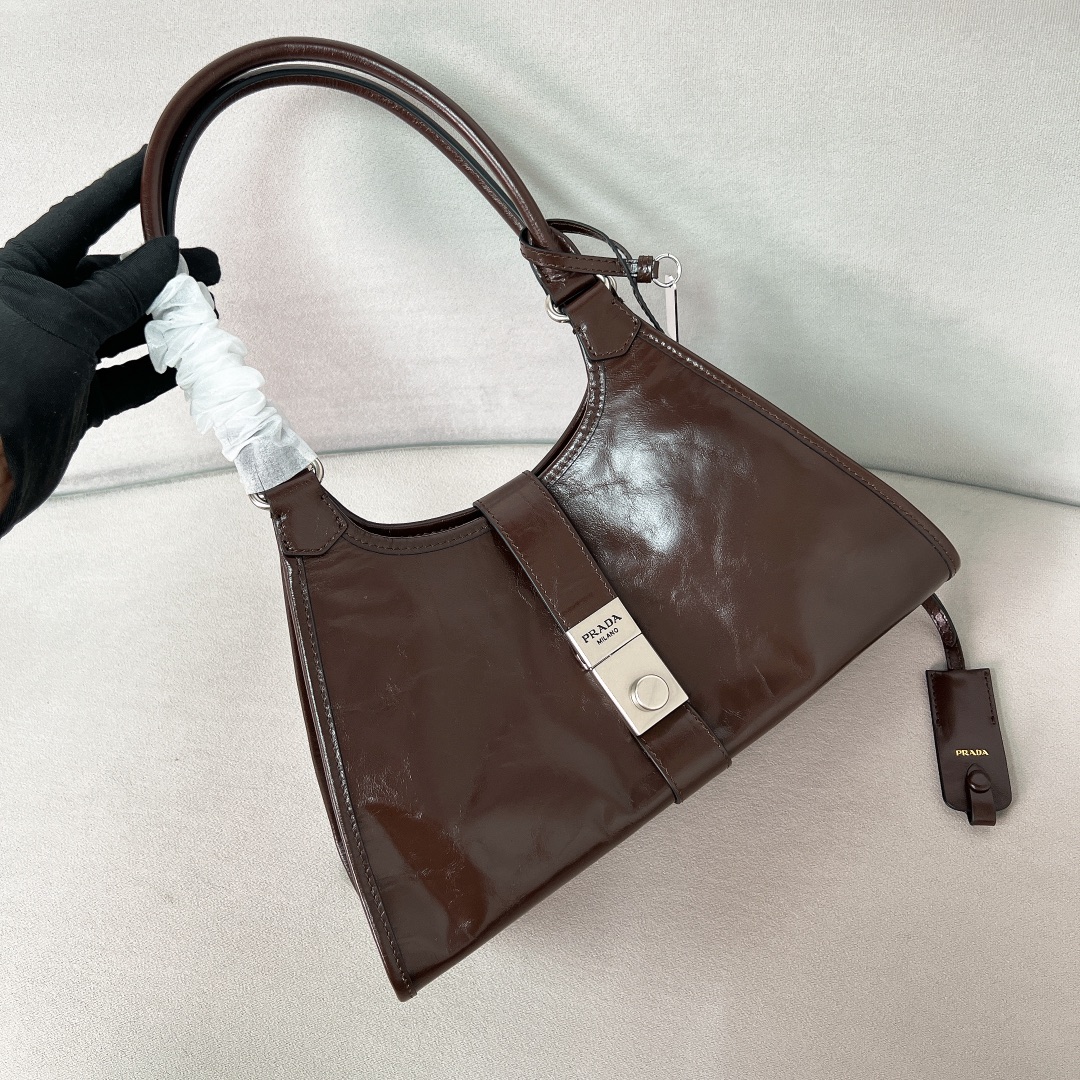Prada- 2025 Oil-Wax Leather Signature Bag 1BG563 -Brown