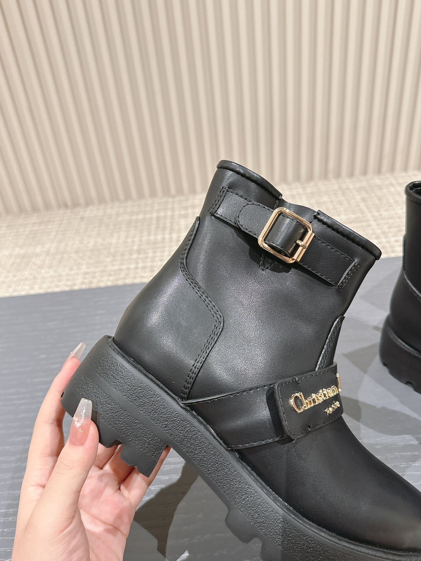 D-Quest Ankle Boot