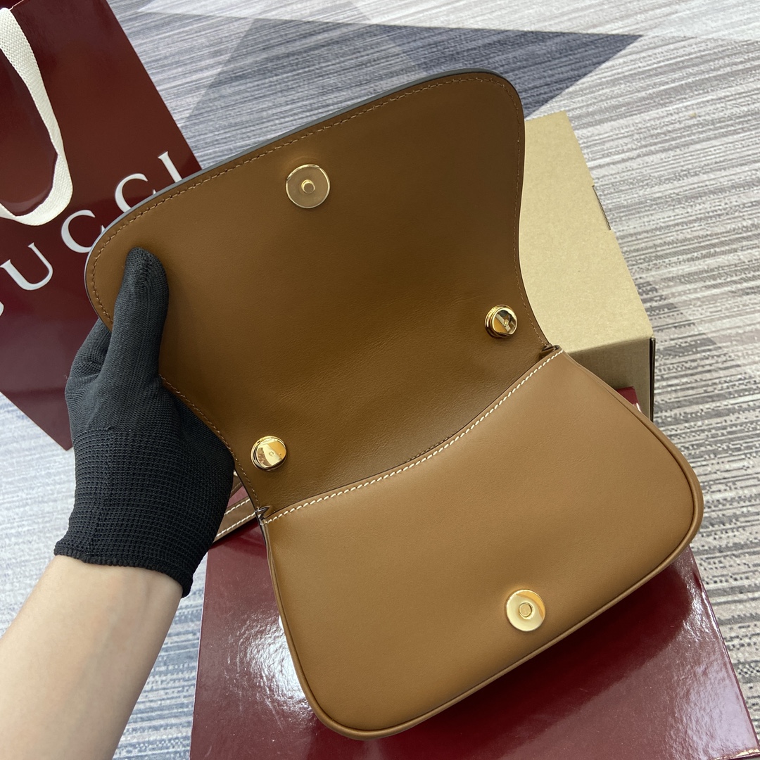 Gucci Blondie top handle bag