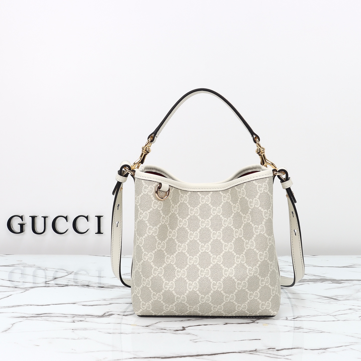 Gucci- Bucket bag -815118