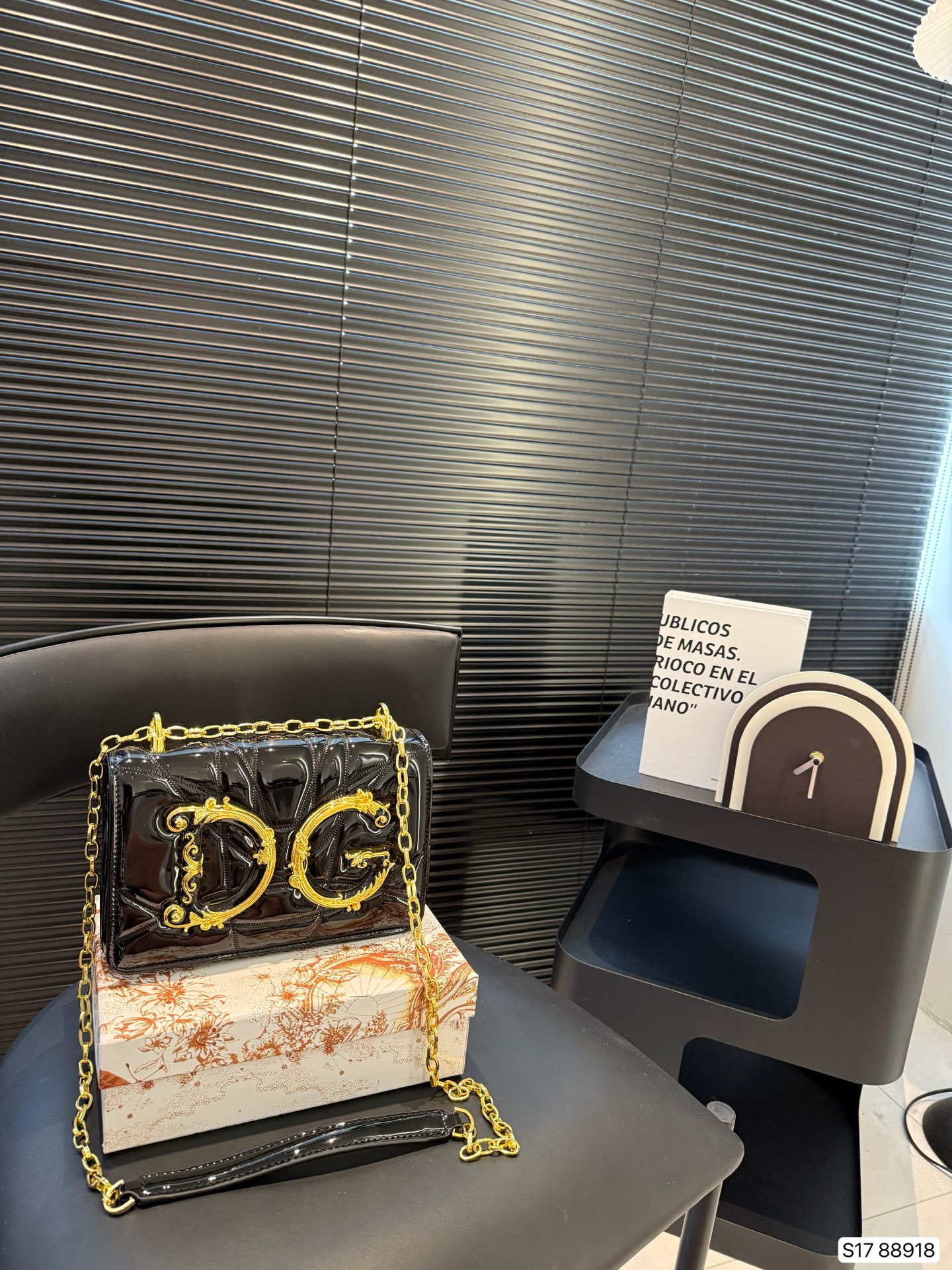 Dolce & Gabbana logo-plaque crossbody bag