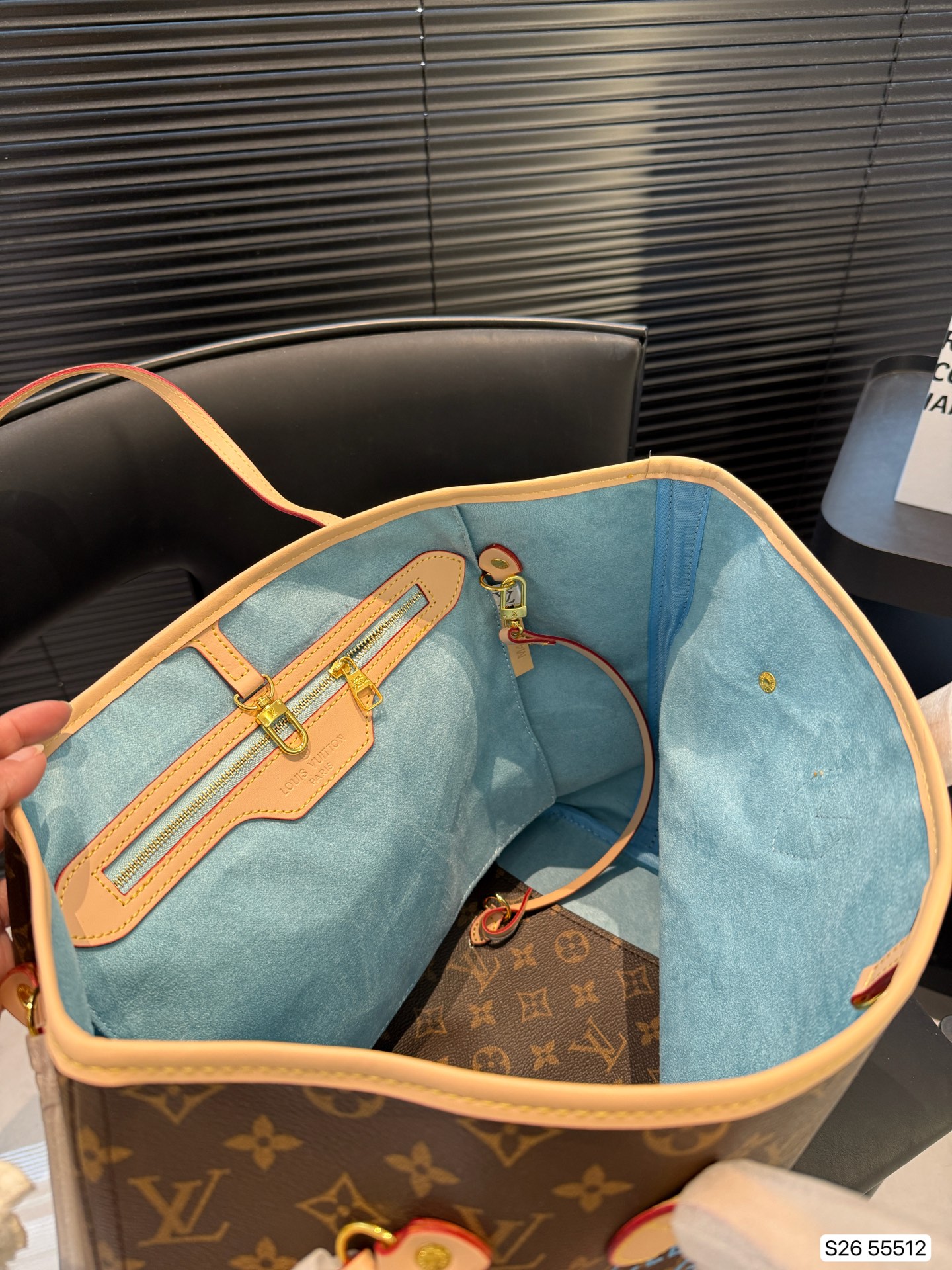 Louis-Vuitton-Neverfull-Porto