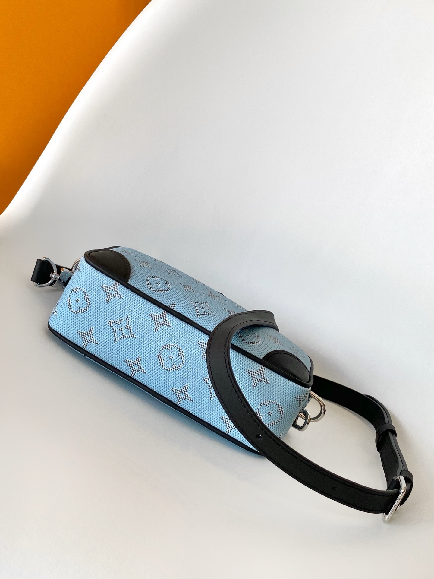 LV M14684 Trocadéro Wearable Wallet