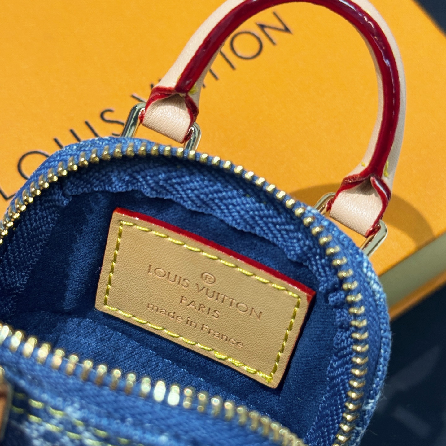 M02535 LV x TM Micro Denim Cerise Bag Charm