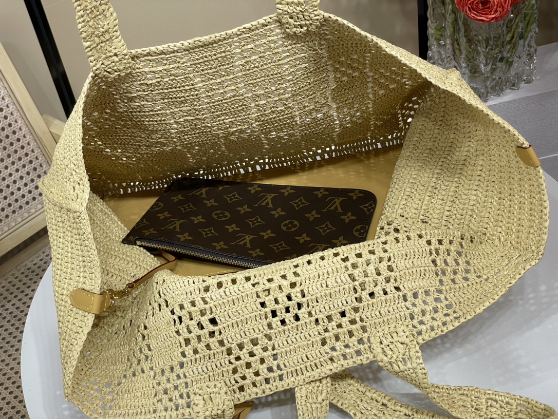 M25008-ONTHEGO handbag