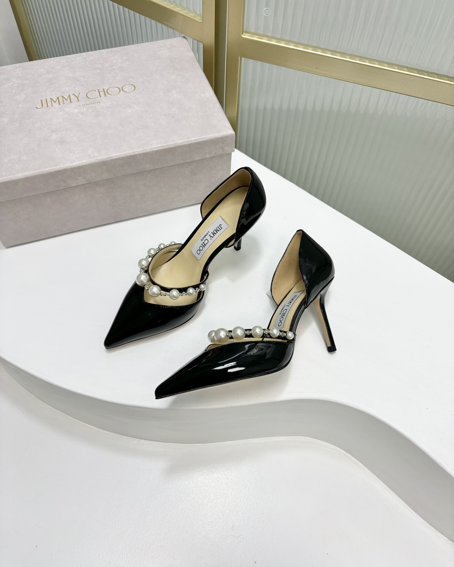Jimmy choo Temperament and versatile hollow high heels