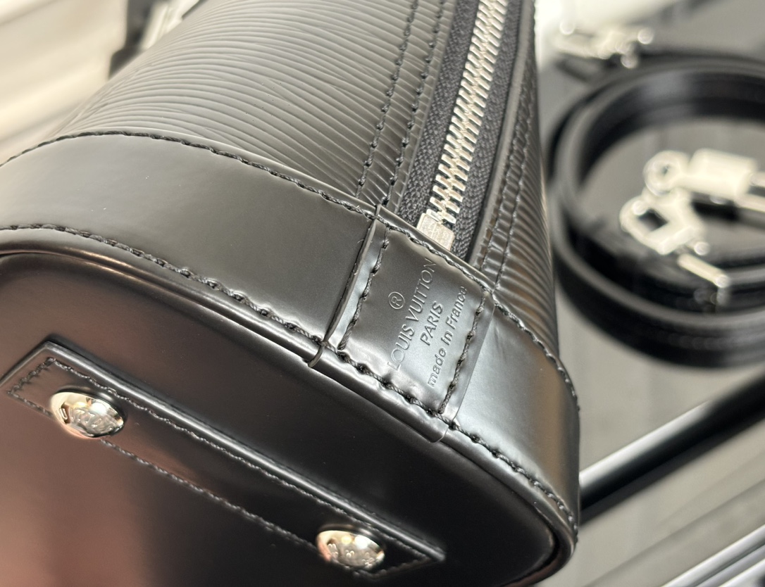 Alma BB Epi Leather – Shoulder and Cross Body Bags – M24645