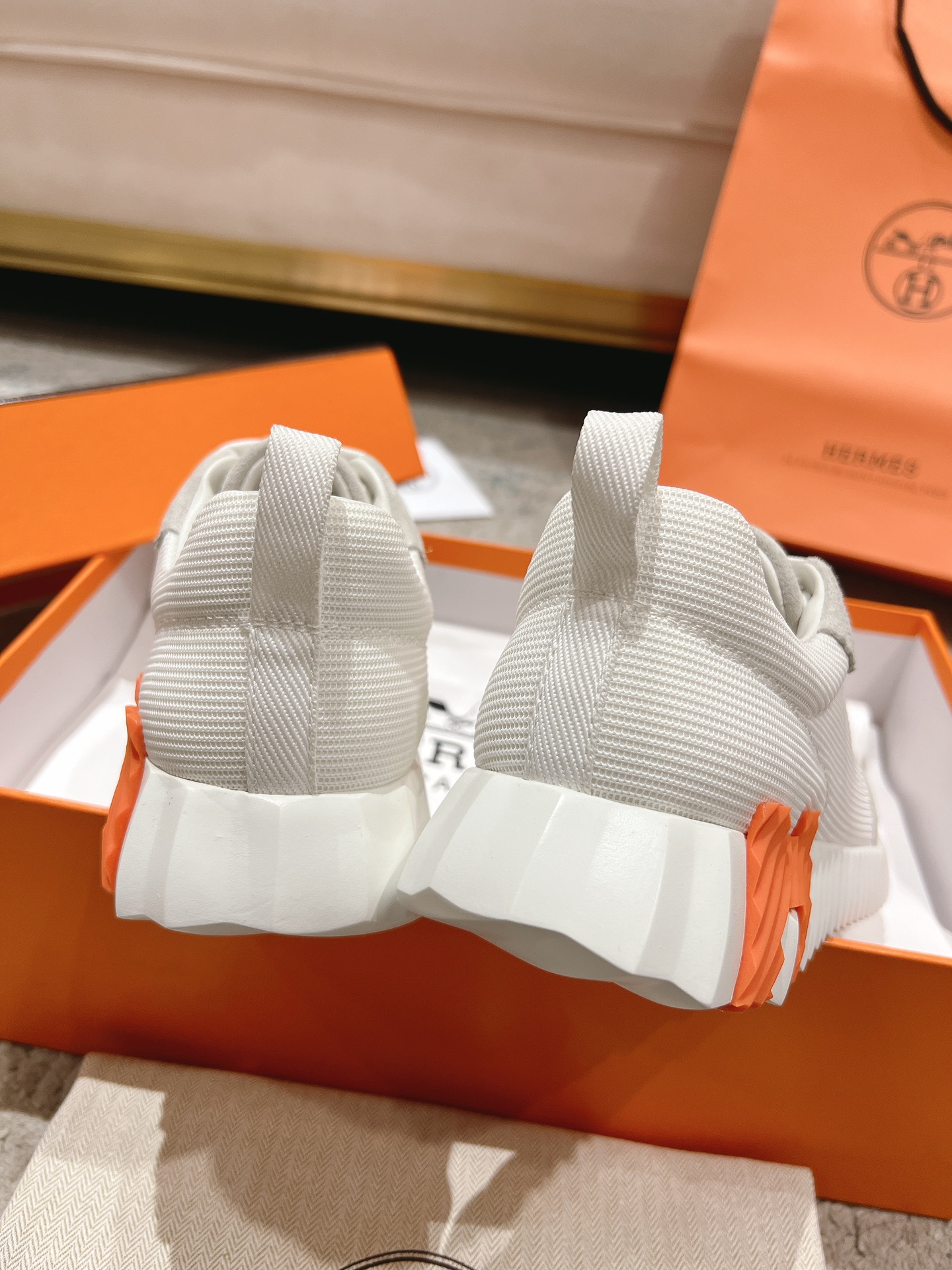 Hermes early autumn new couple casual shoes-white