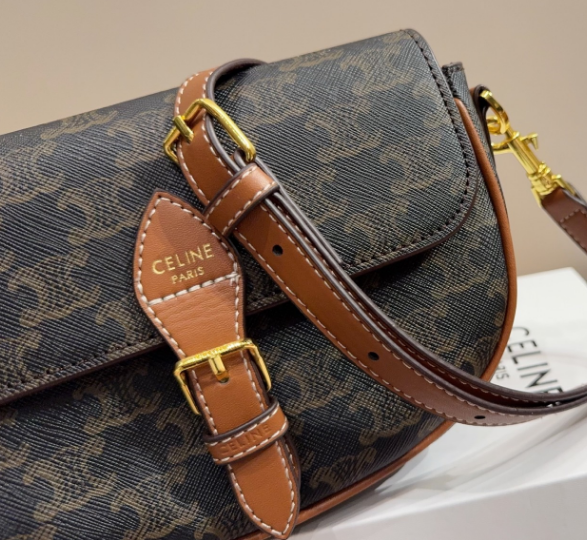 CELINE FOLCO SHOULDER BAG IN Triomphe Canvas and Calfskin