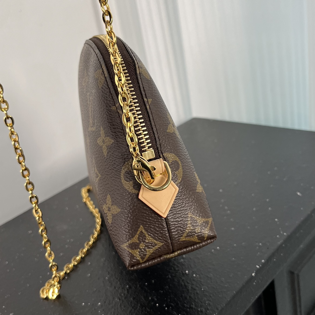 LV Cosmetic Pouch MM