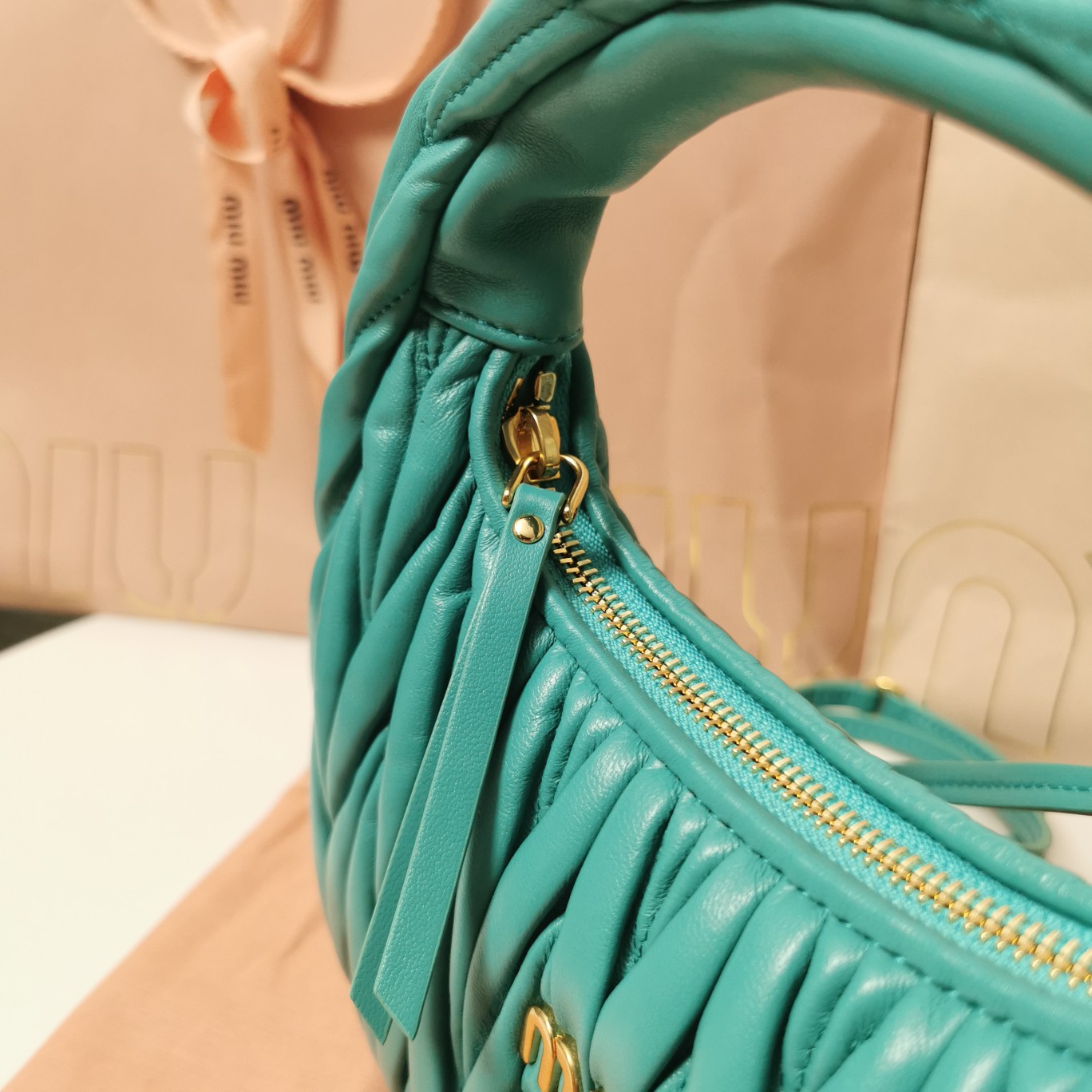 MiuMiu-Wander Handbag