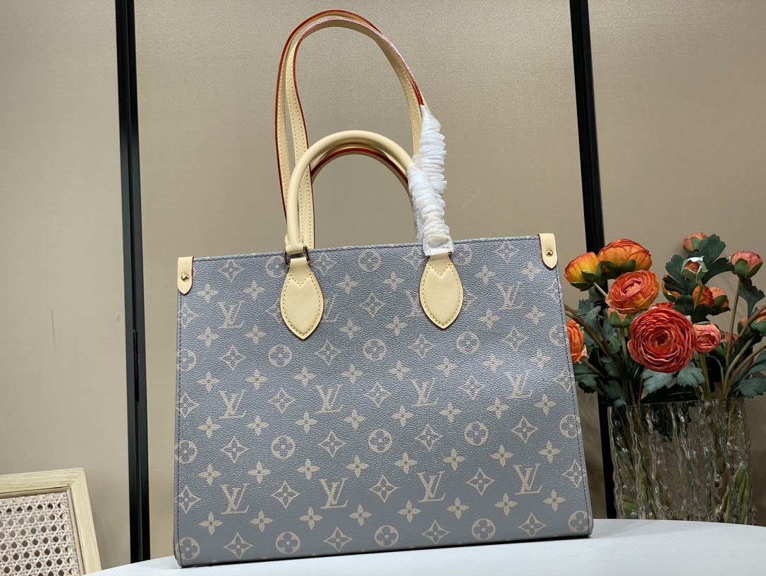 M45320-OnTheGo MM handbag