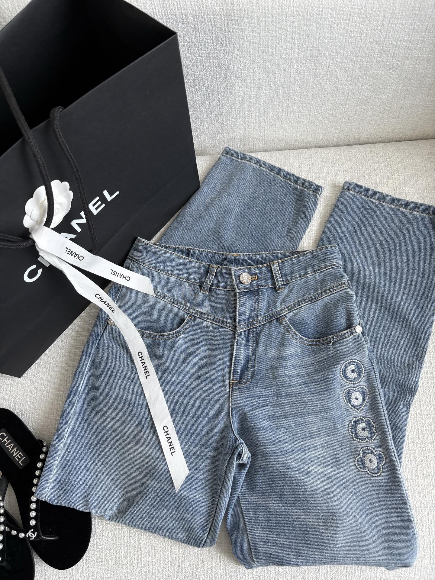 Chane Jeans Embroidered Denim Blue