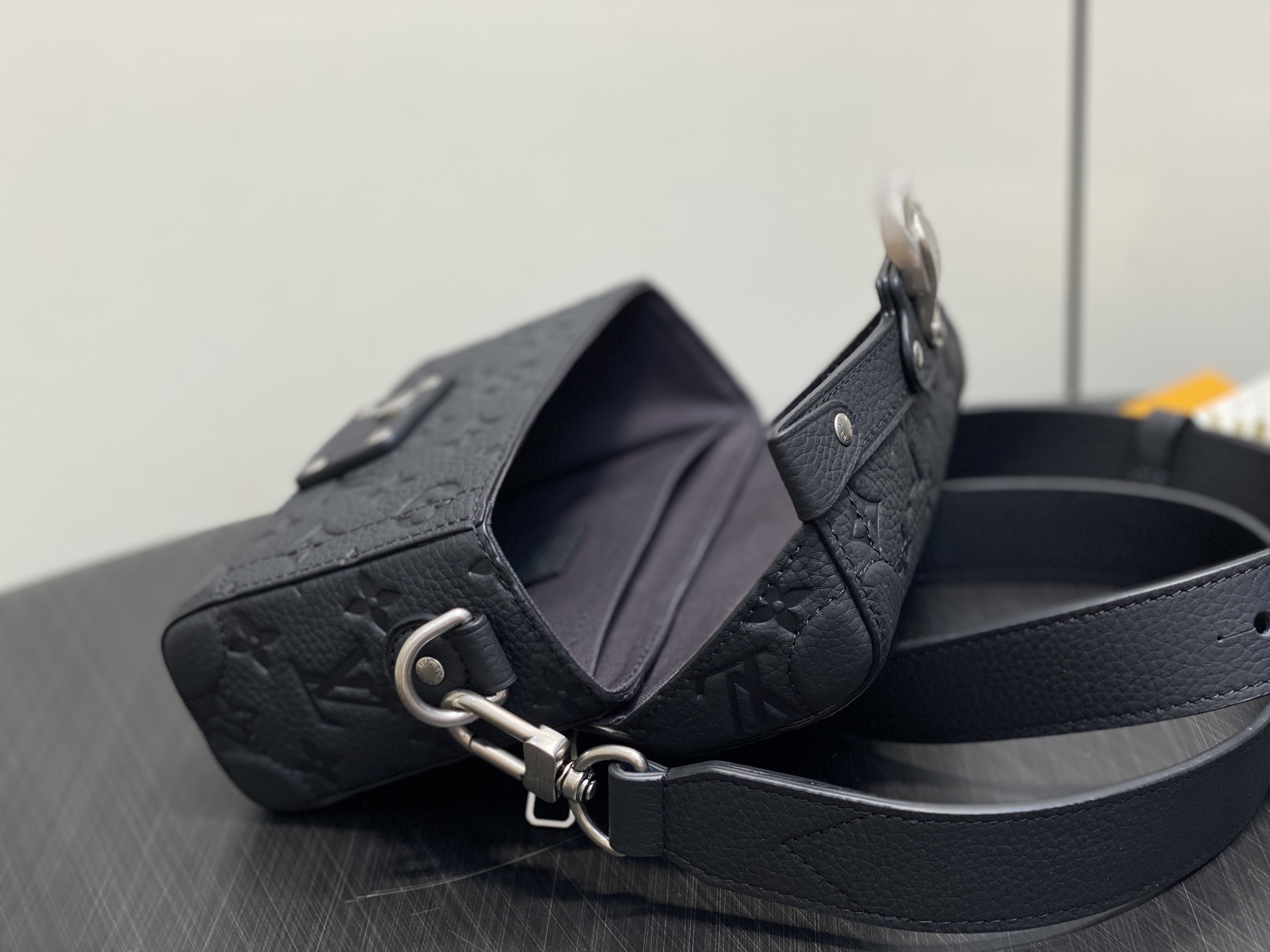 Louis Vuitton M13871 Soul Trunk Bag