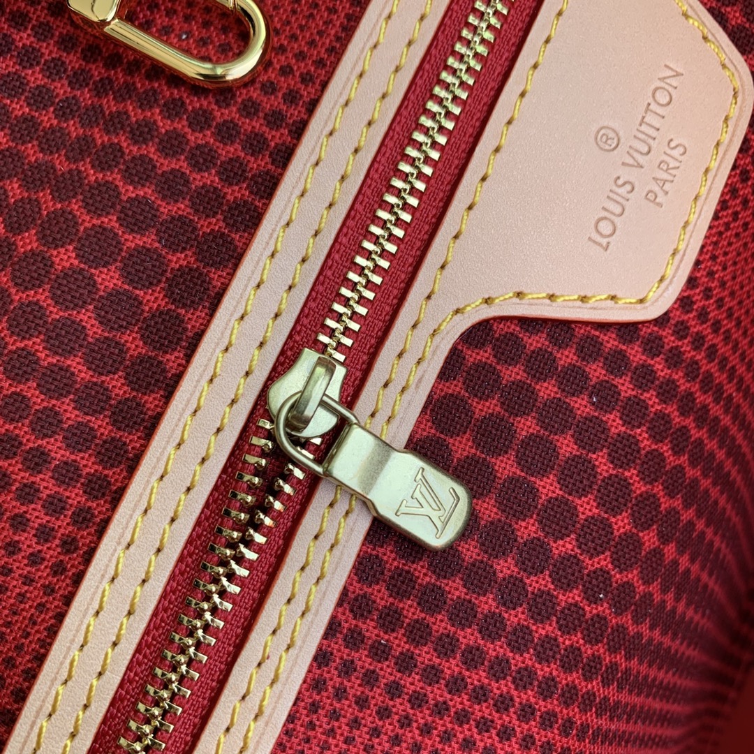 Louis Vuitton M46381 LV x YK Neverfull MM