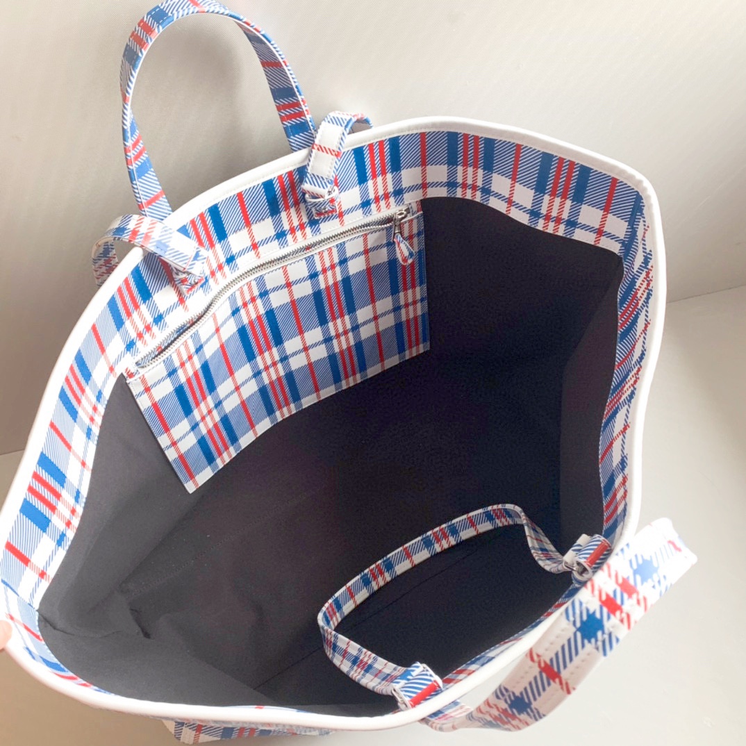 𝗕a𝗹𝗲𝗻𝗰𝗶𝗮𝗴𝗮 New Tote Bag