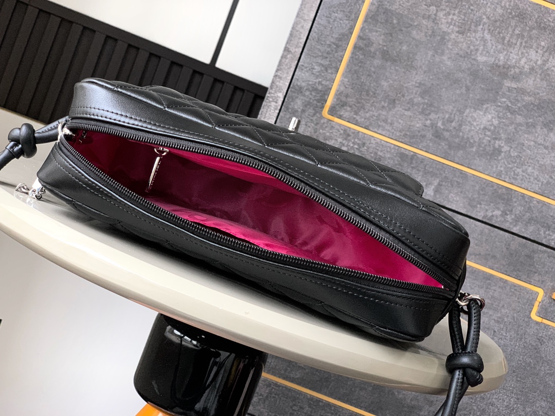 chanel Campionhead camera bag