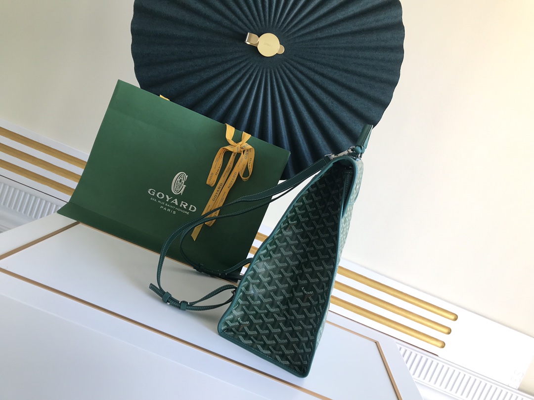 Goyard Saint Léger Bag