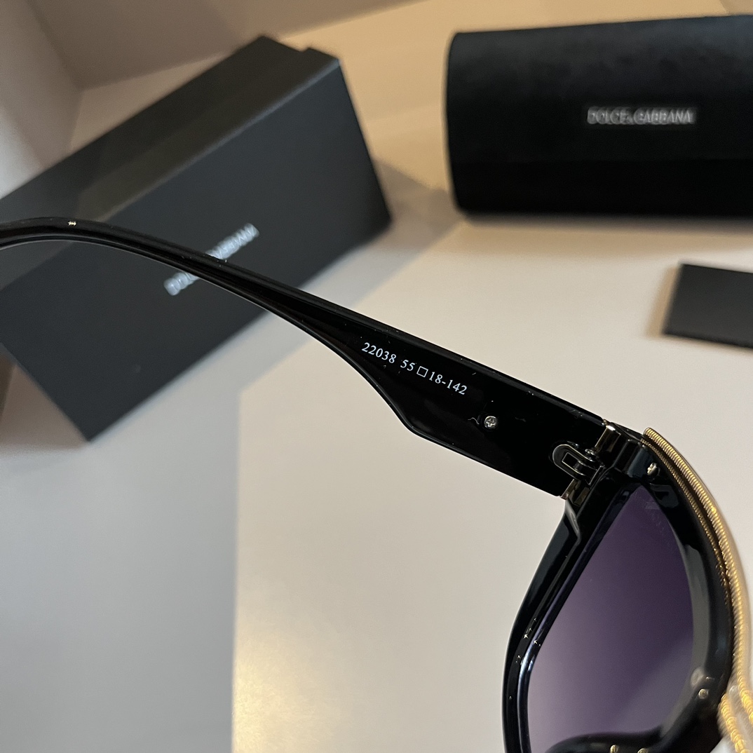 DOLCE & GABBANA Sunglasses