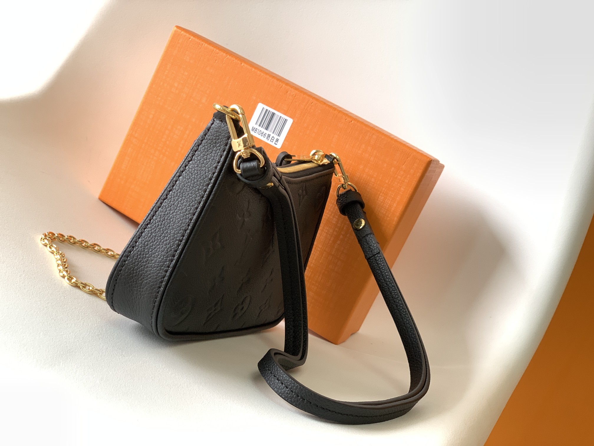 LV-M13614 Easy Pouch