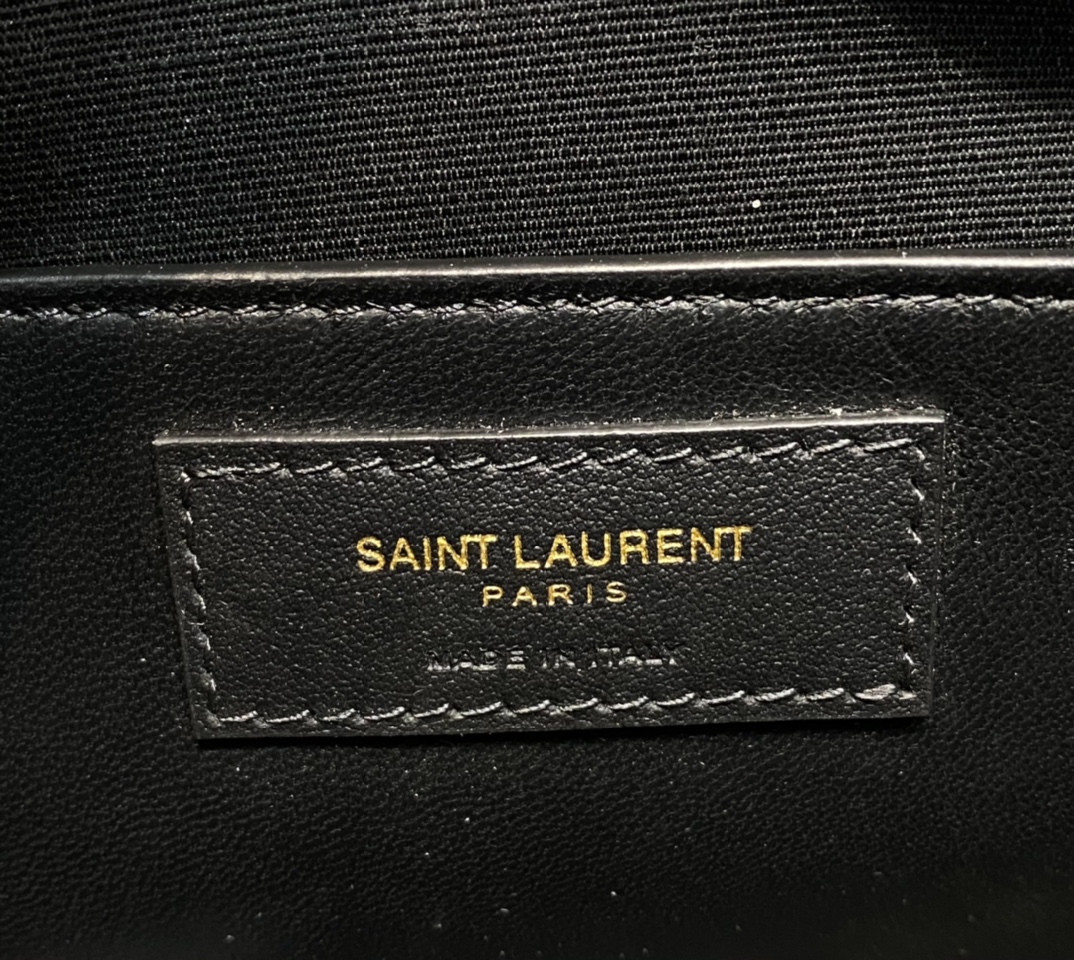 Saint Laurent Manhattan Baguette Bag