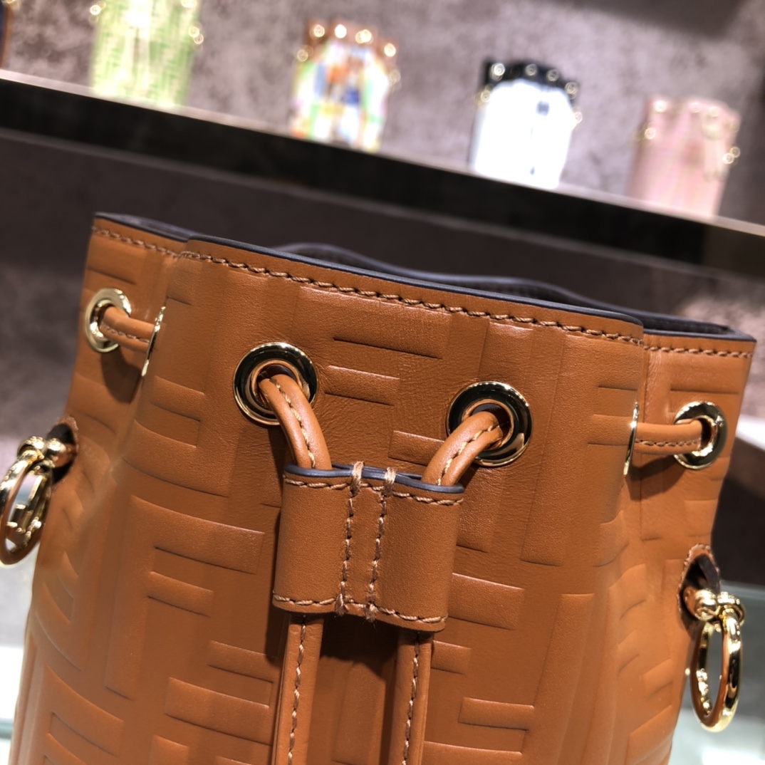 FENDI-Calfskin FF Logo Bucket Bag-Brown