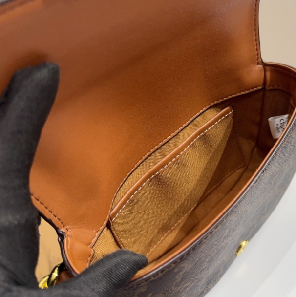 CELINE FOLCO SHOULDER BAG IN Triomphe Canvas and Calfskin