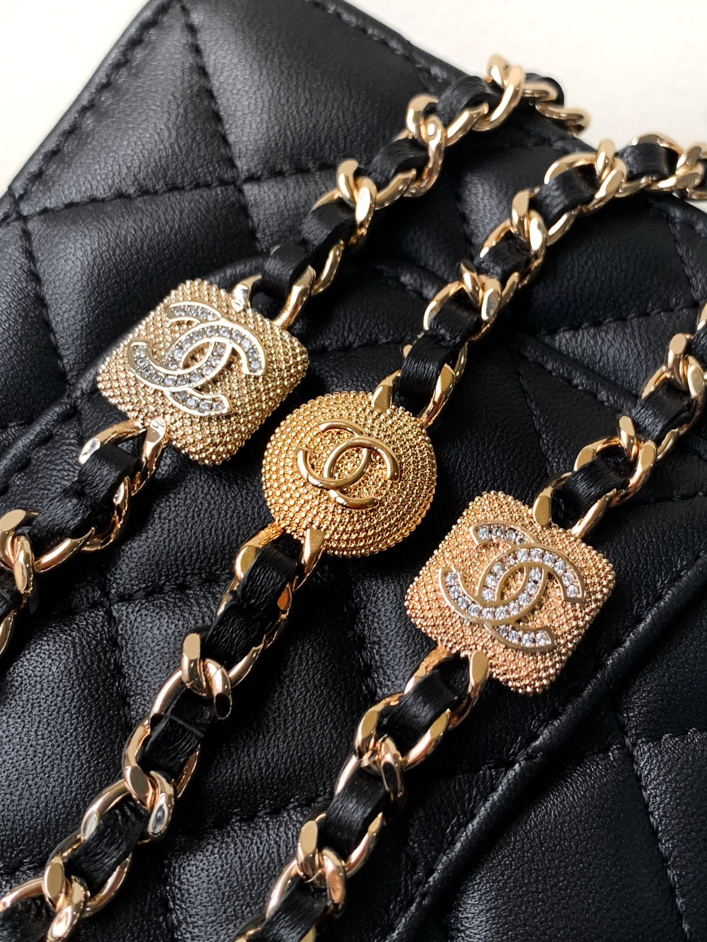 CHANEL relief diamond 24K
