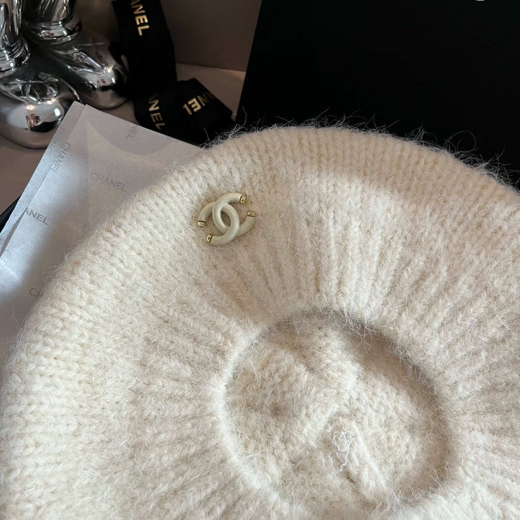 Chanel wool beret,