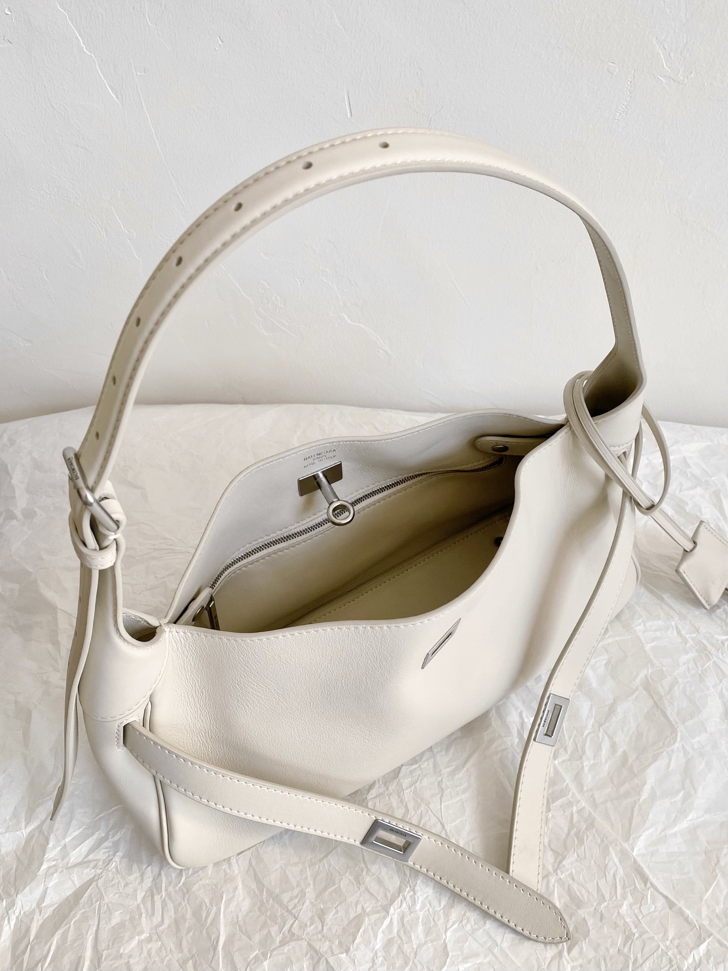 Balenciaga Bel Air-White