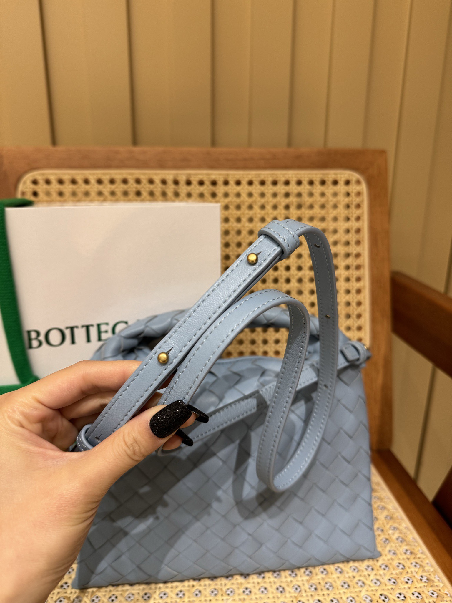 mini Hop crossbody bag Ice blue