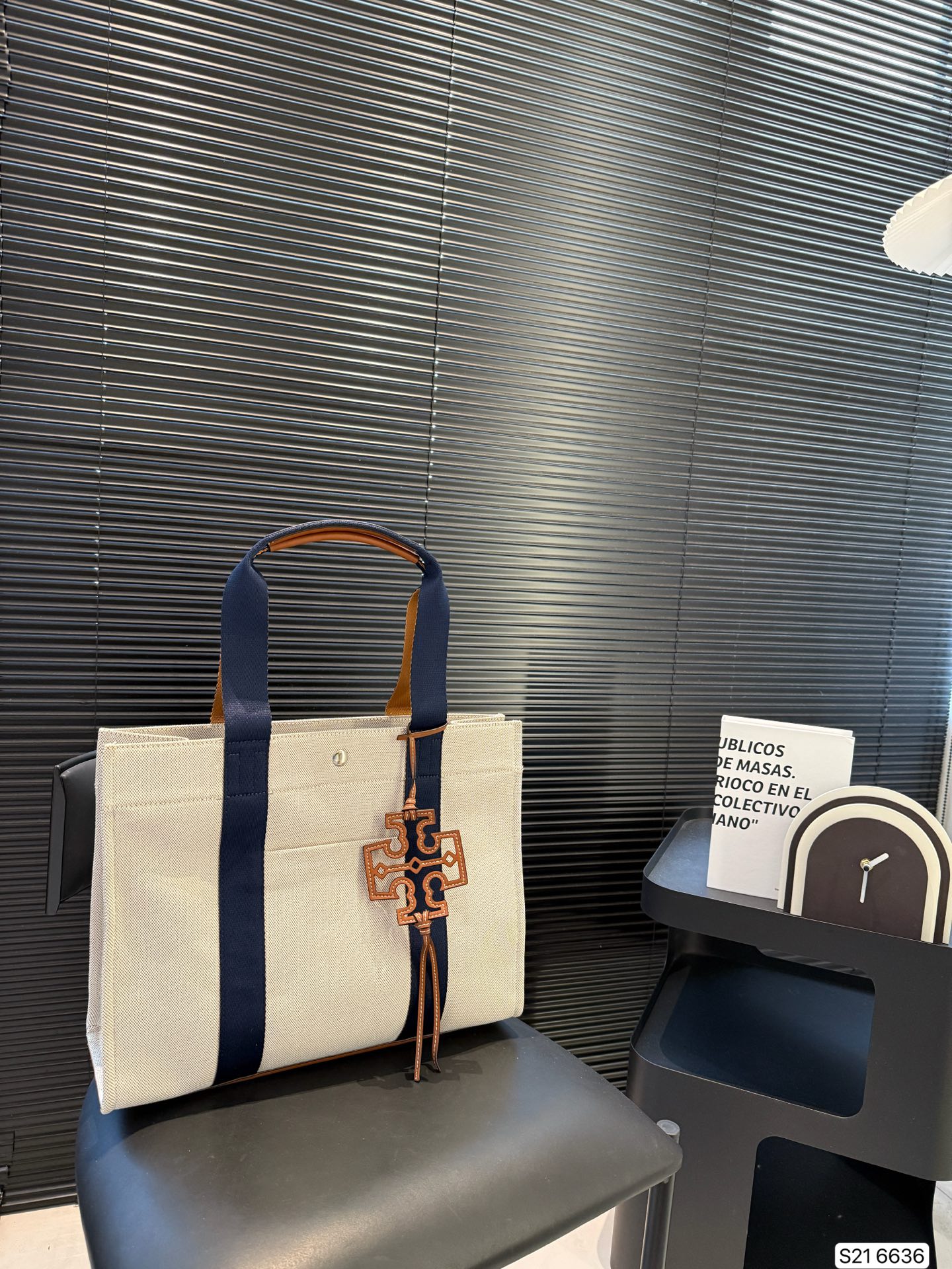 Tory Burch canvas bag with logo