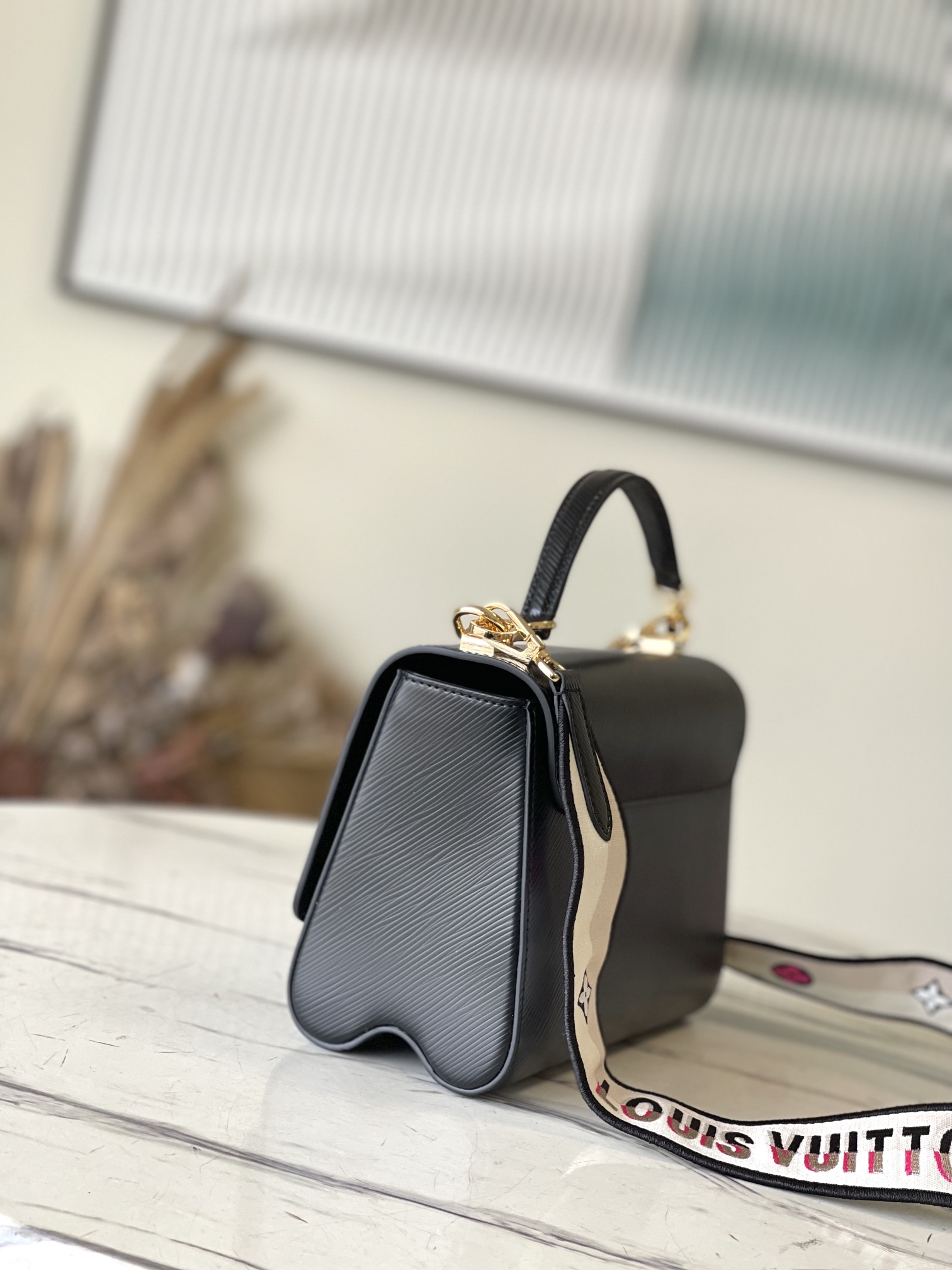 Louis Vuitton Black M21554 Twist MM