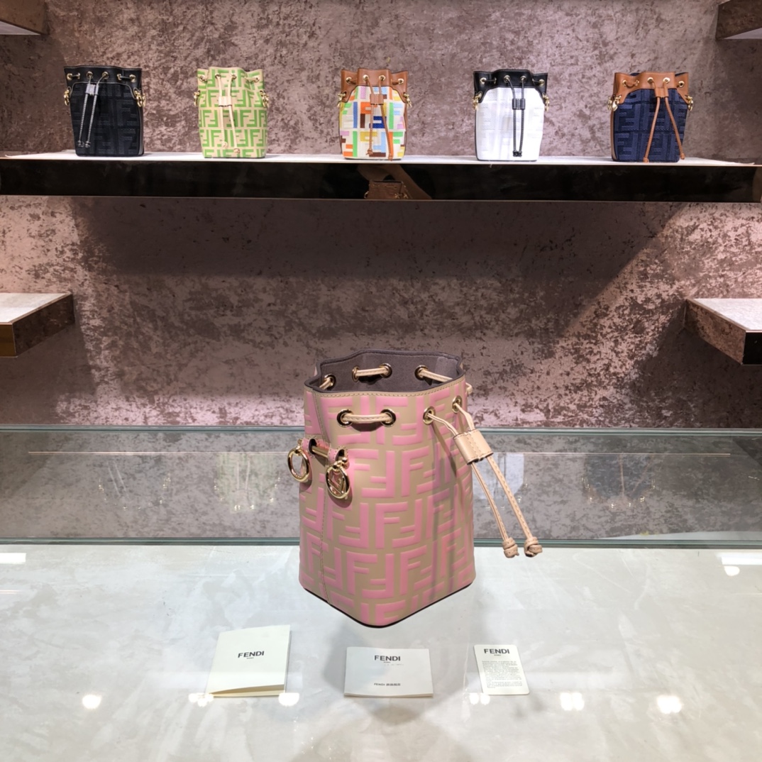FENDI-Calfskin FF Logo Bucket Bag-Pink