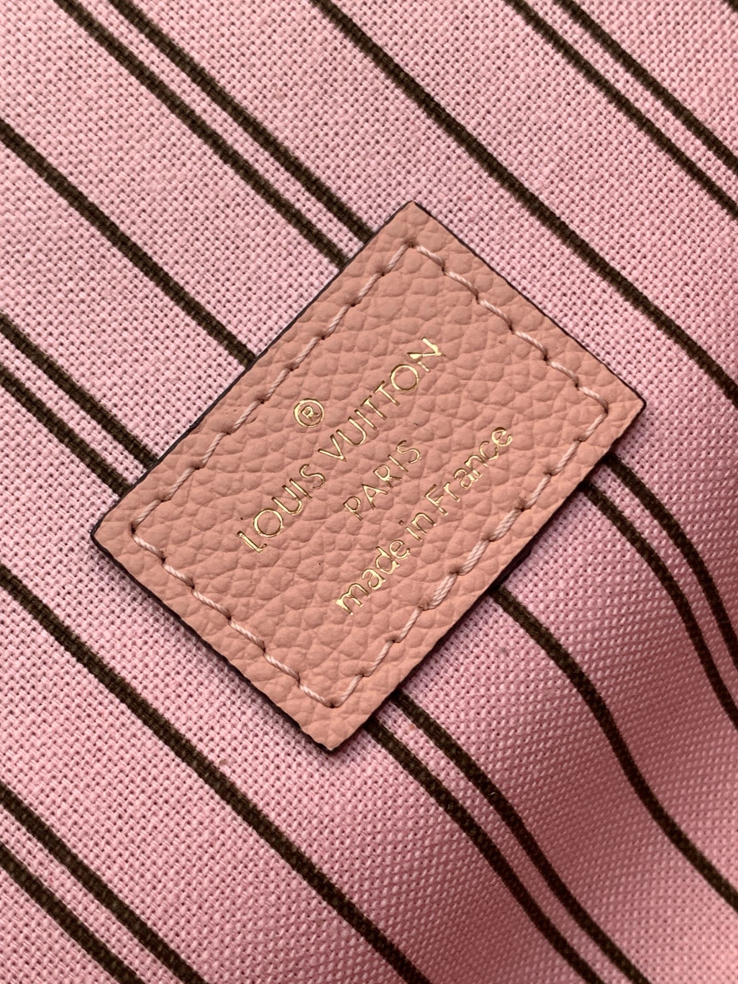 Louis Vuitton pochette métis Pink M44018