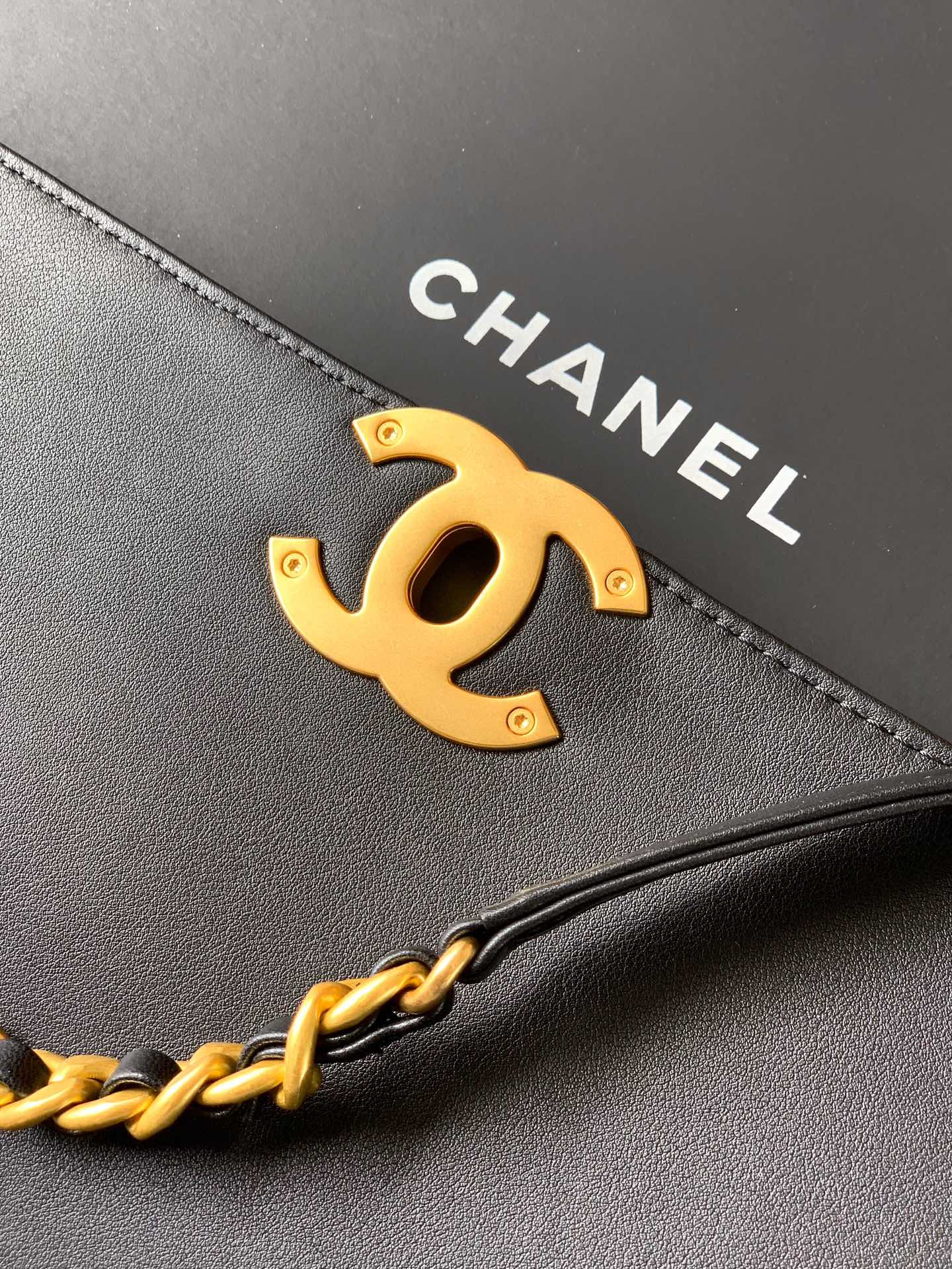 CHANEL 25S Black/Gold Flap Briefcase